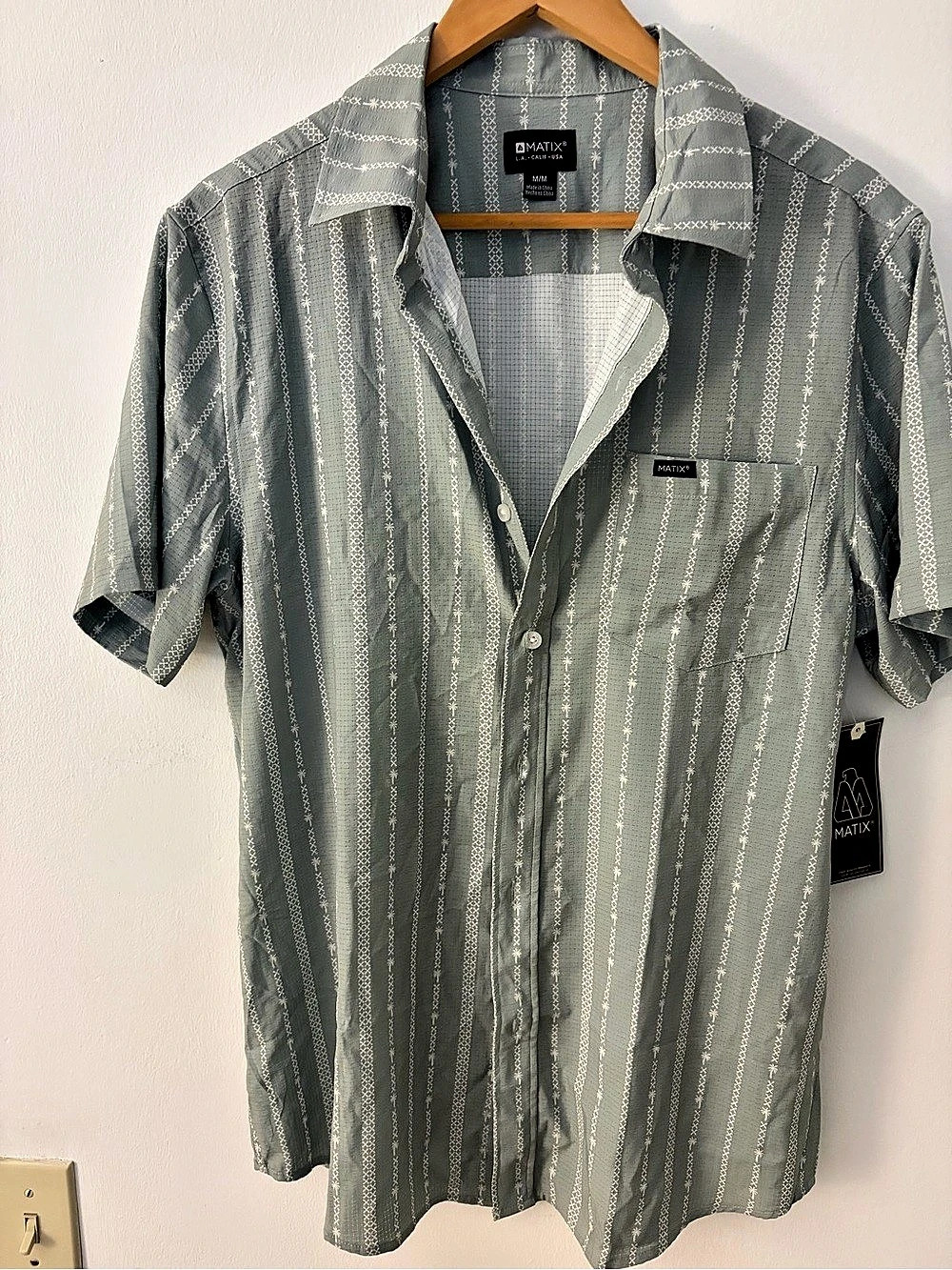 MATIX Men's Short Sleeve Button Down Green & White M/M NWT